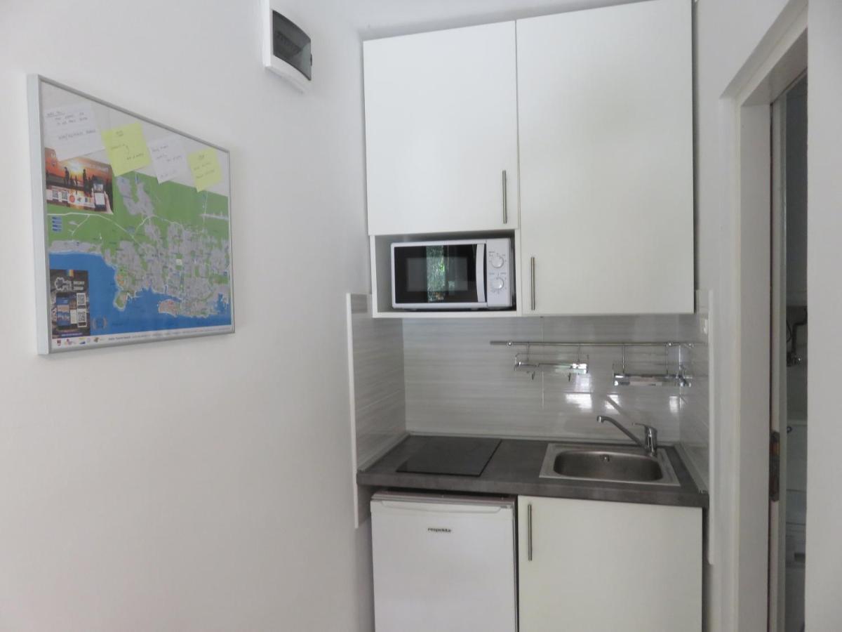 Apartments Angie 扎达尔 外观 照片