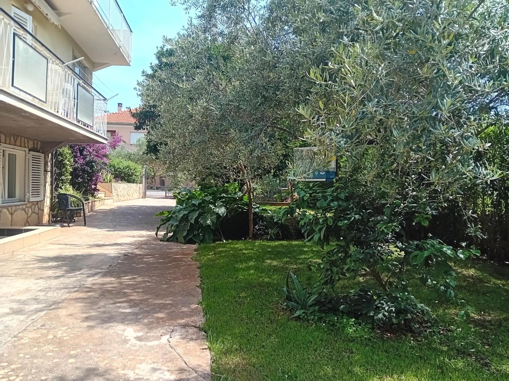 Apartments Angie 扎达尔 外观 照片