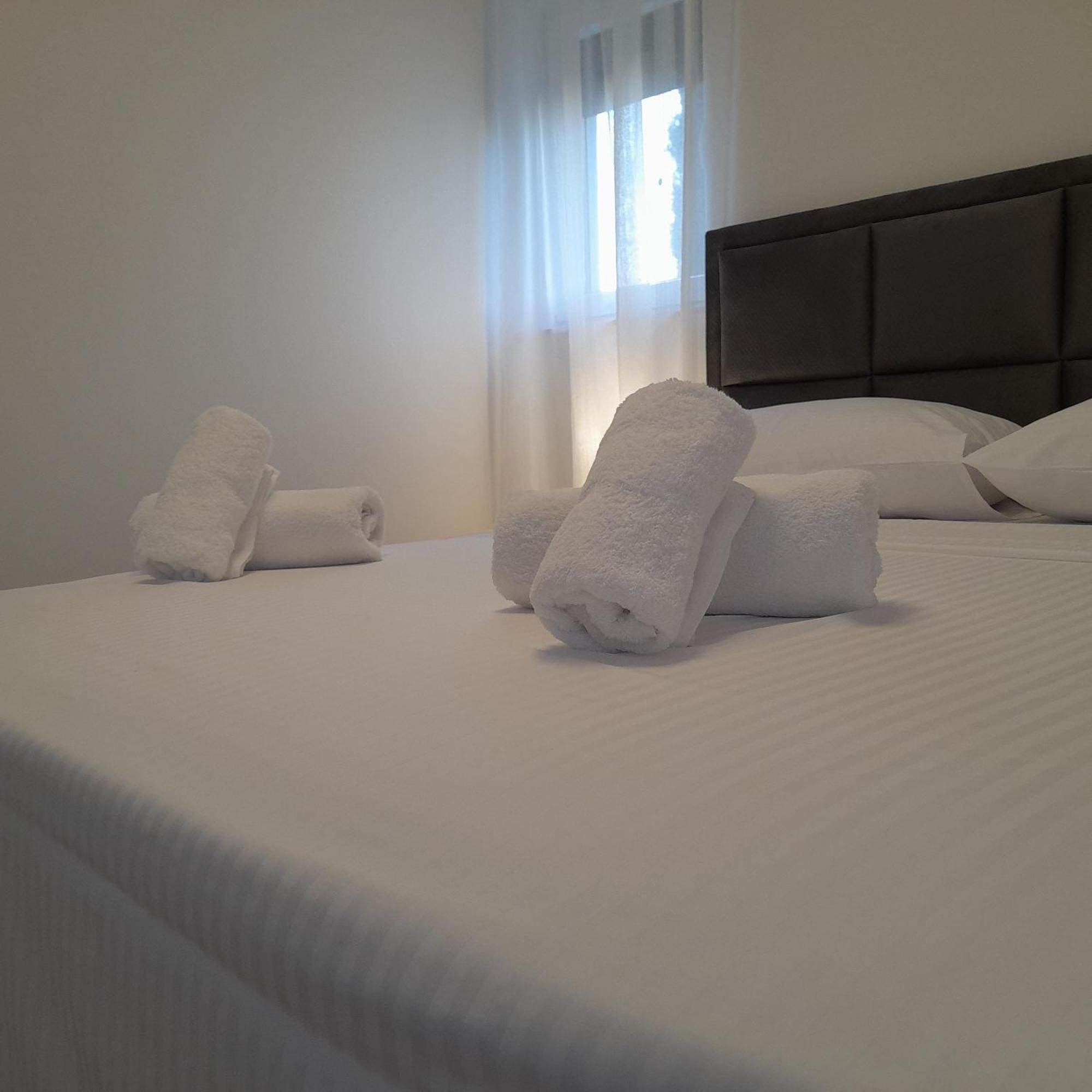 Apartments Angie 扎达尔 外观 照片